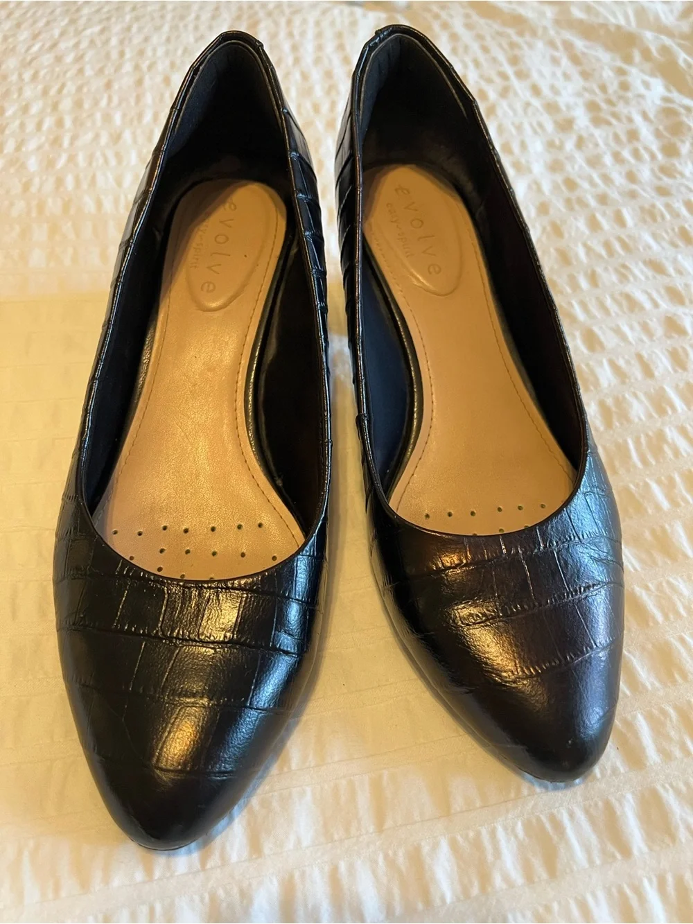 Easy Spirit Black Croc-Embossed Mid Block Heel Pumps (wide width)